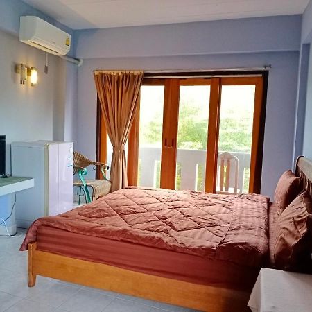 Pott Guesthouse Чавенг Экстерьер фото